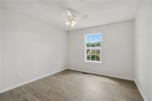 2521 NW Richard Dr — Photo 24