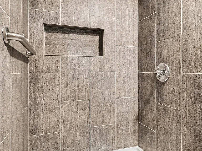 11939 Smalley Ave — Photo 30