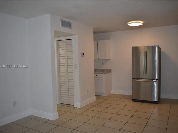 2300 E Superior St #1, Opa Locka, FL 33054