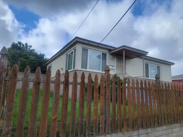 2956 Ulric St, San Diego, CA 92111