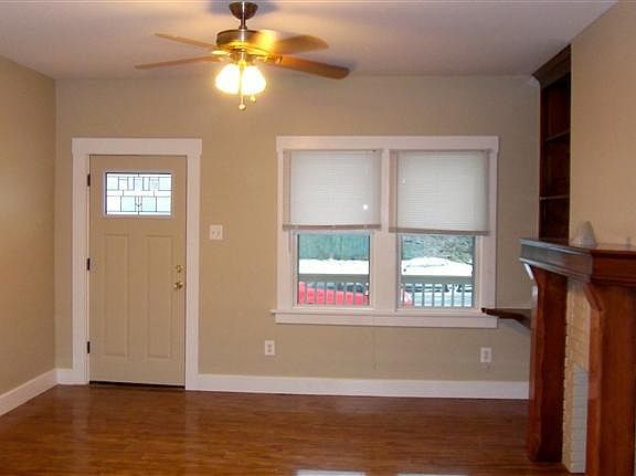 Entry/Family Room