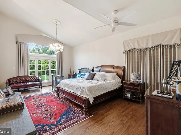 13010 Boswell Ct — Photo 12