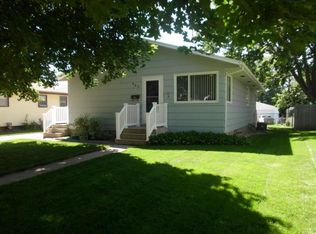 605 W 2nd Ave, Mitchell, SD 57301