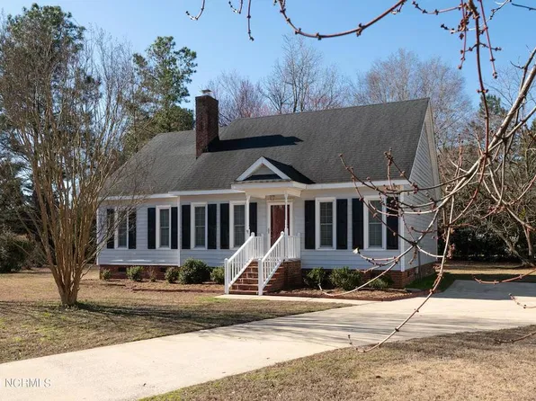 2348 Miller Cir, Winterville, NC 28590