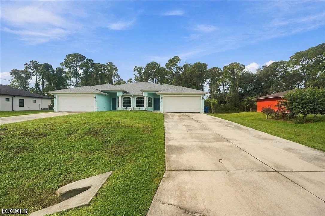 2 bed, 2.0 bath, 1256 sqft, $1,595 — Photo 2