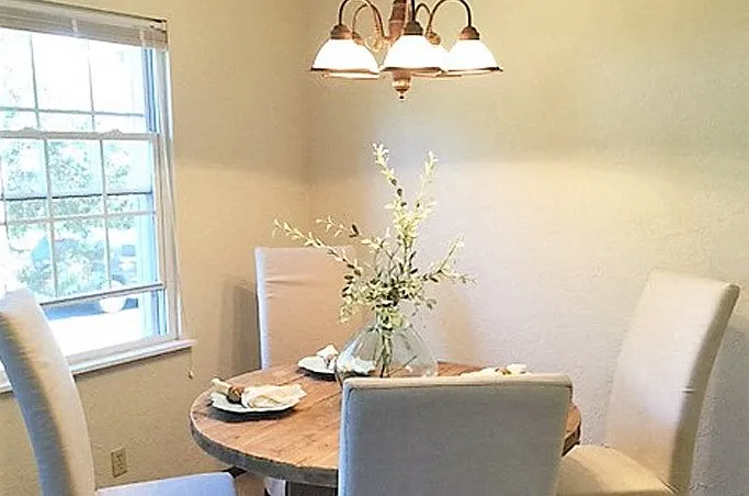 Hillcrest Apartments — Photo 14
