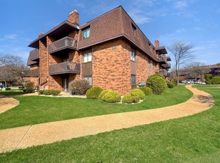 2023 45th St APT 304, Highland, IN 46322