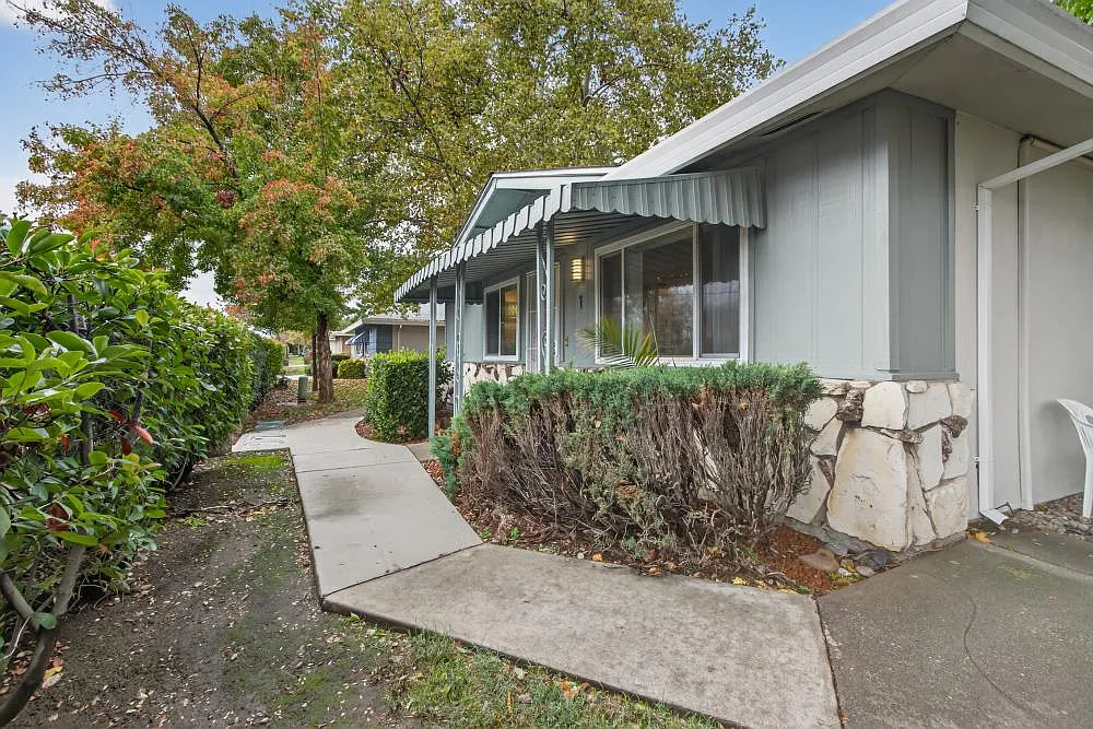 6529 Greenback Ln APT 1 photo 1