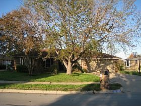 1st image of 333 La Quinta Cir N