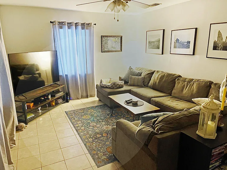503 Lake Dr — Photo 5