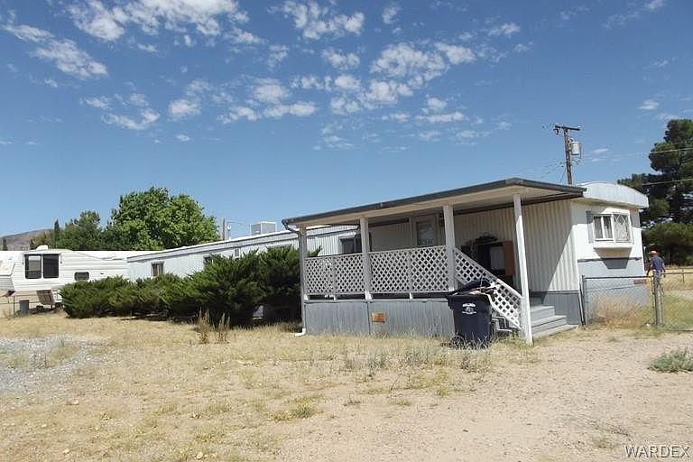 1st image of 2845 E Hearne Ave
