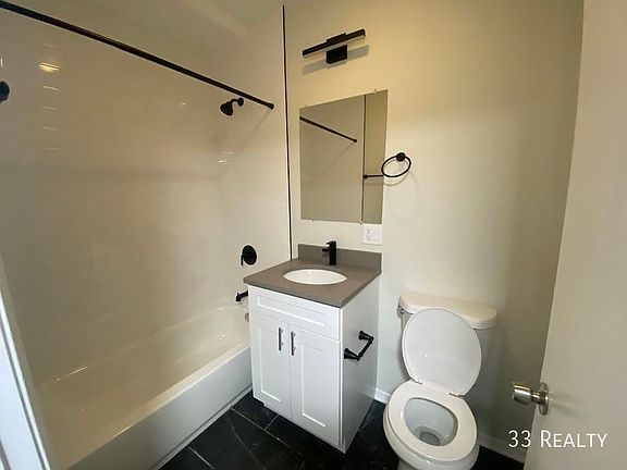 5th image of 1246 N Cleaver St #1R