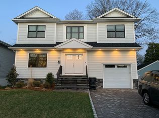 69 Greenbriar St, Bergenfield, NJ 07621