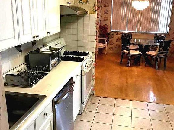 3rd image of 1 Bay Club Dr APT 7D