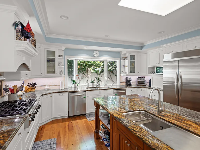 1040 Alameda Blvd — Photo 17