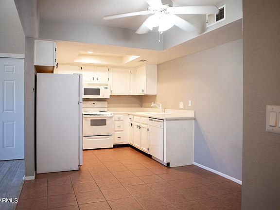 5th image of 1075 E CHANDLER Boulevard #119