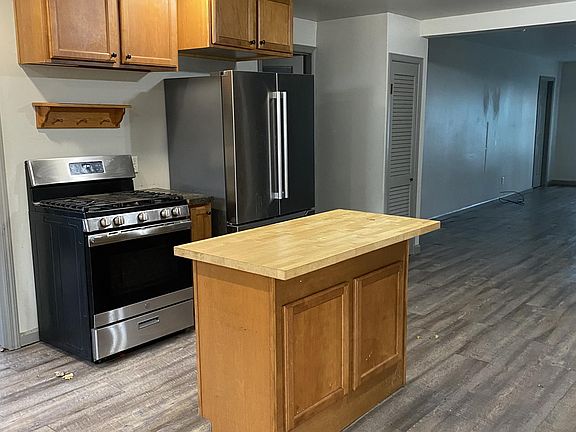 3rd image of 306 W Cottage Ave