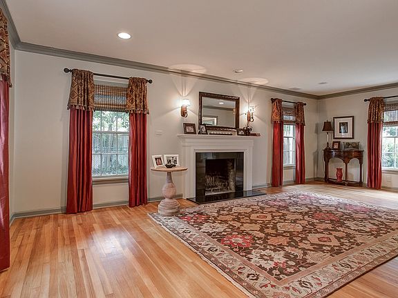 3rd image of 3654 Monticello Dr