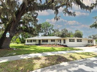 656 Lake Charm Dr, Oviedo, FL 32765