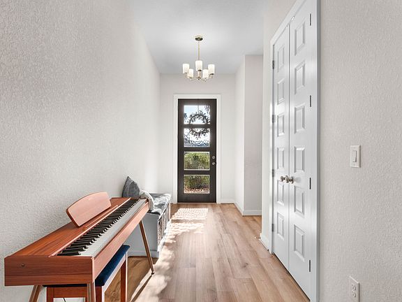 Entry way