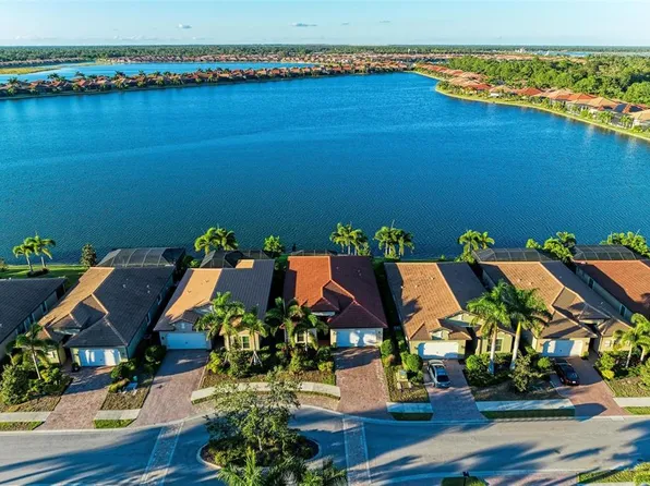 228 Maraviya Blvd, Nokomis, FL 34275