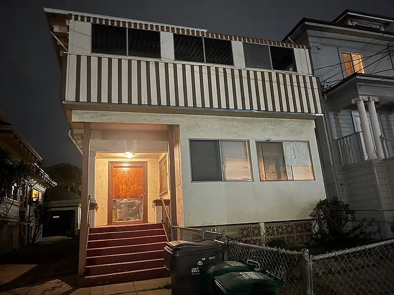 252 Wayne Ave #B — Photo 8