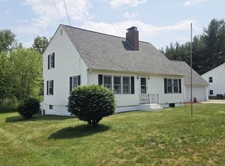 12 New Searles Rd, Nashua, NH 03062
