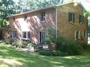 811 Overlook Dr, Beckley, WV 25801
