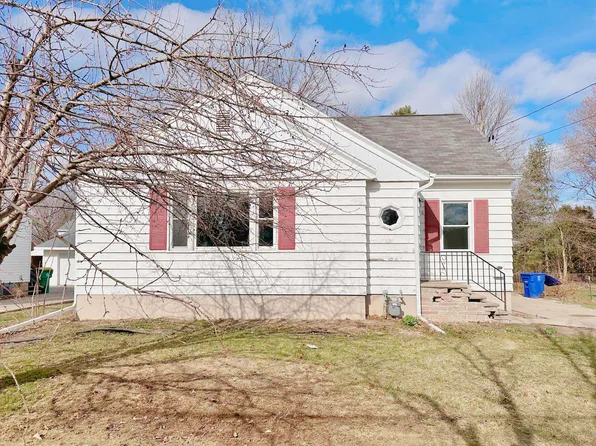 1118 Division St, Green Bay, WI 54303