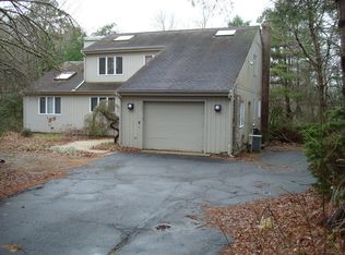 303 Turtleback Rd, Marstons Mills, MA 02648
