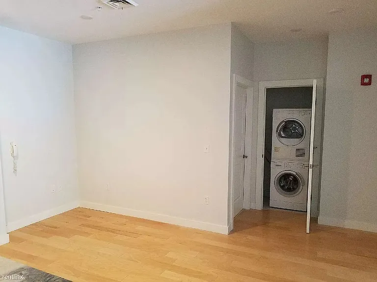 22 Hancock St #210 — Photo 3