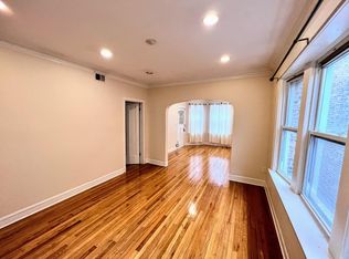 3348 N Ridgeway Ave #2F, Chicago, IL 60618