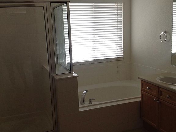 3rd image of 4519 Lucca Dr