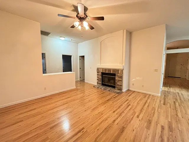 3 bed, 1544 sqft, $3,500 — Photo 3