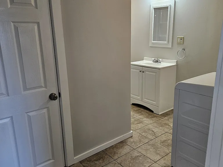 57 Main St #1 — Photo 22