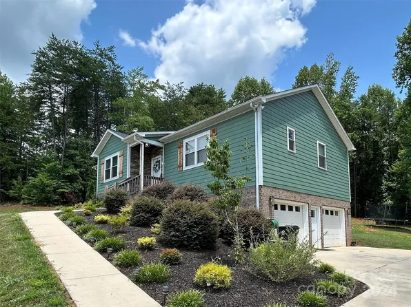 137 Deer Creek Dr, Hudson, NC 28638