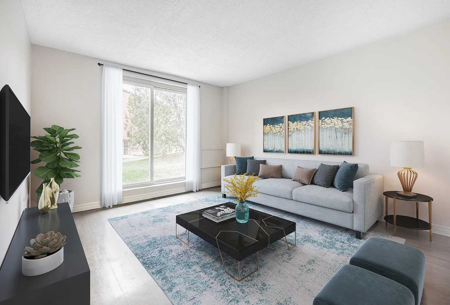 910-922 Wonderland Road South — Photo 4