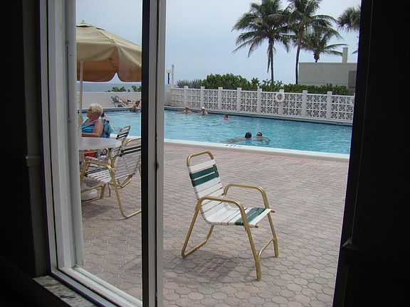 3rd image of 4250 Galt Ocean Dr APT 5L