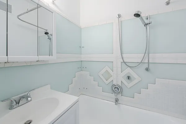 Rented by Thor Equities | media 5