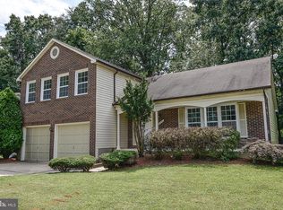 6542 Raftelis Rd, Burke, VA 22015