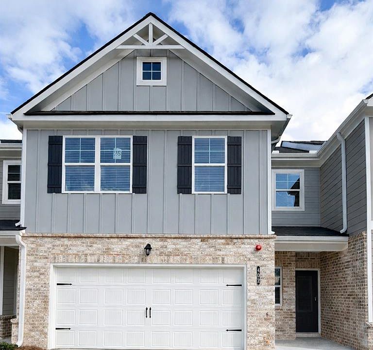 1st image of 402 Lanier Cir