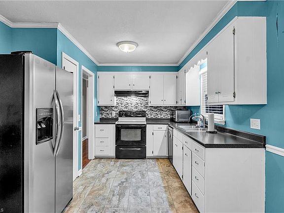 4th image of 2416 Wilkins St