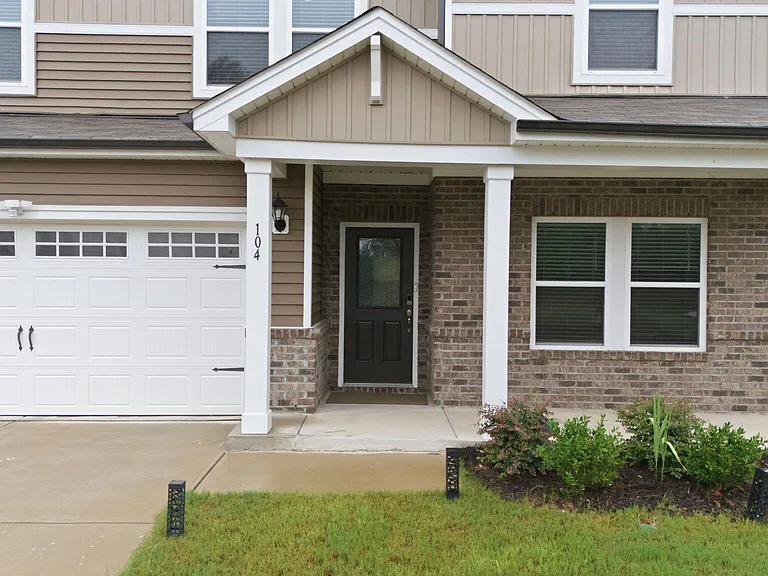 104 Acorn Grove Rd — Photo 4