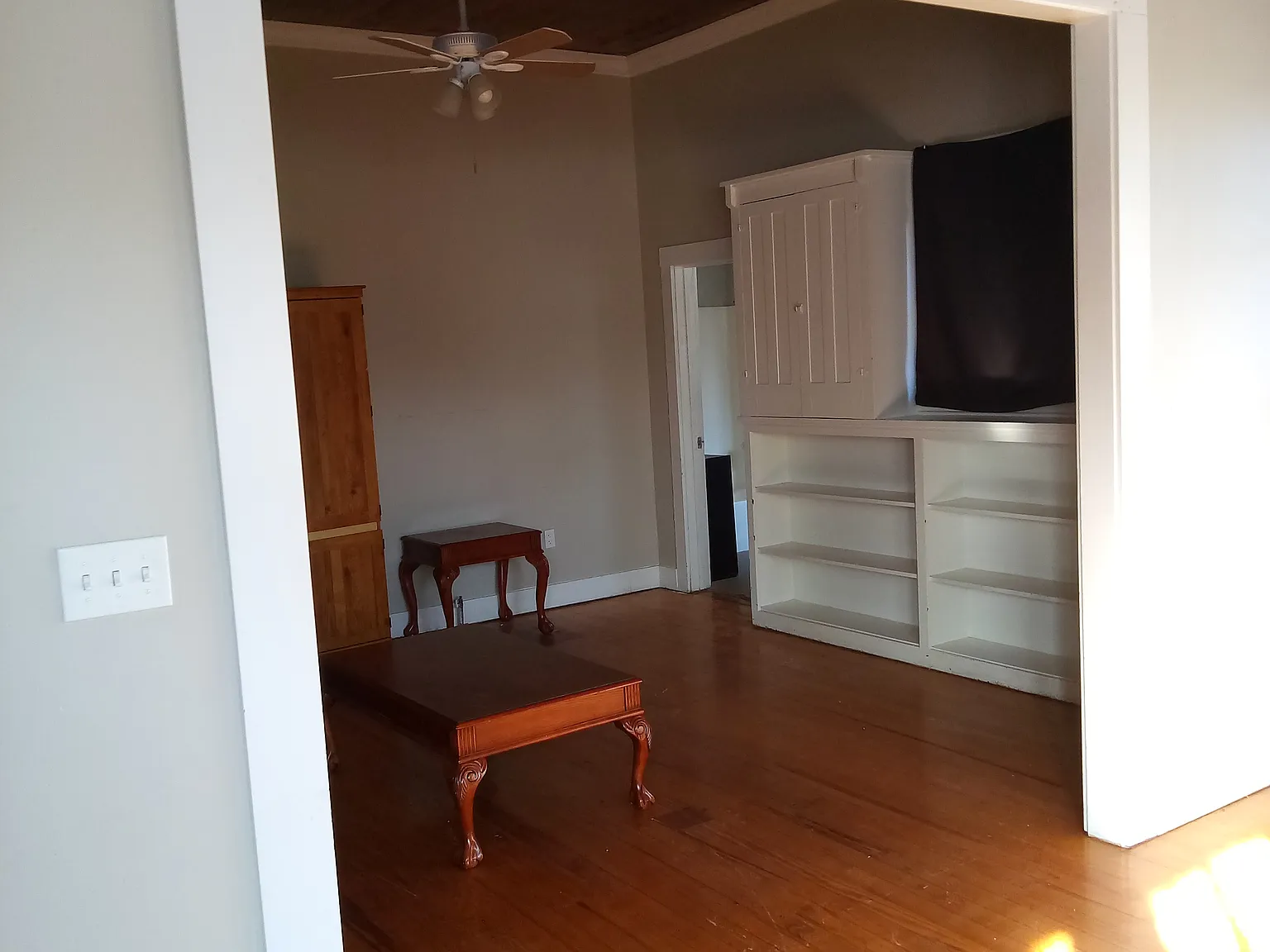 Studio, 780 sqft, $875 — Photo 3