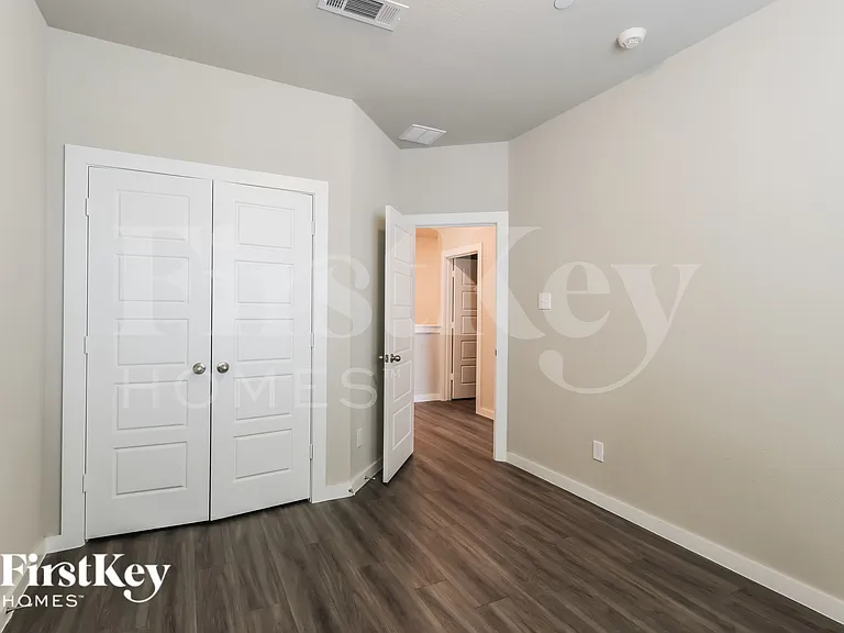 18334 W Centro Cir — Photo 14