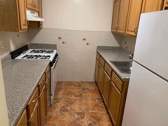 5th image of 77 W 119th St #C22