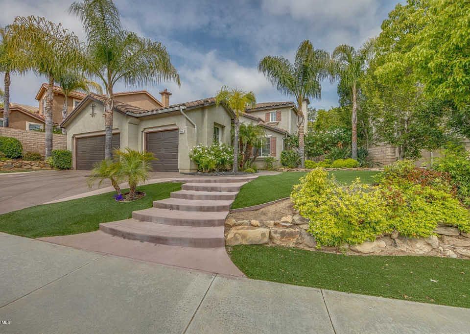 1st image of 486 Canyon Crest Dr