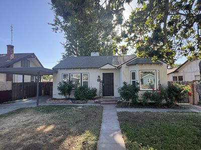 1037 N Highland St, Visalia, CA, 93291