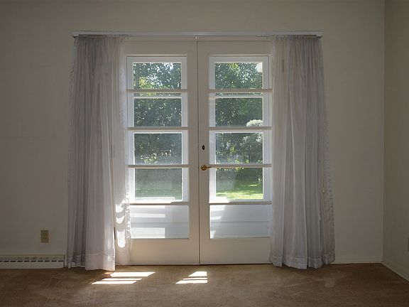 5th image of 307 Crescent Dr