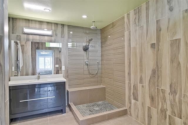 1st image of 71 Lake Vista Ave #1